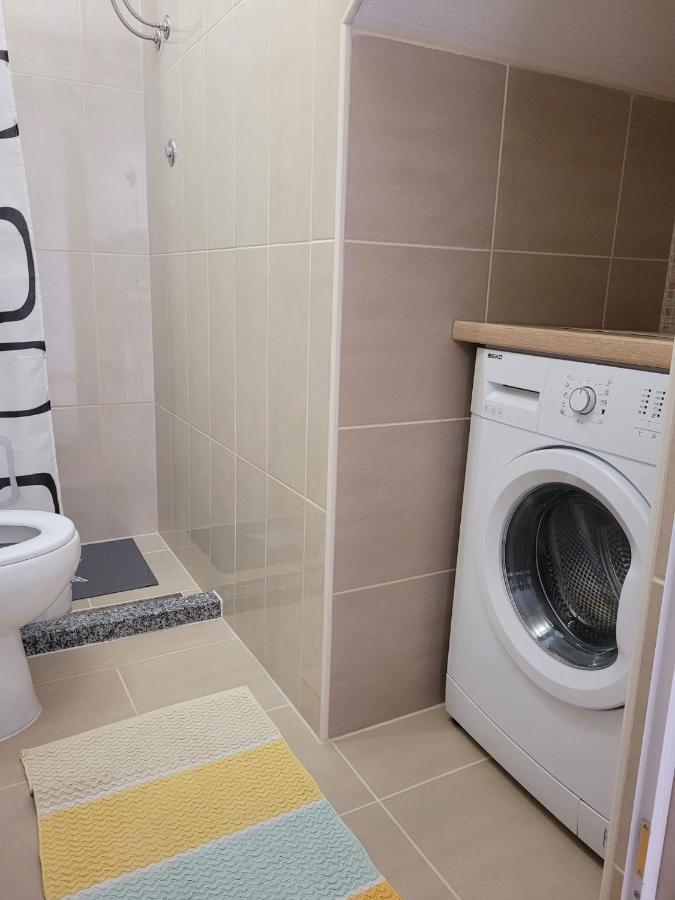 Apartmani Tonci Pag Pag Town Exteriör bild