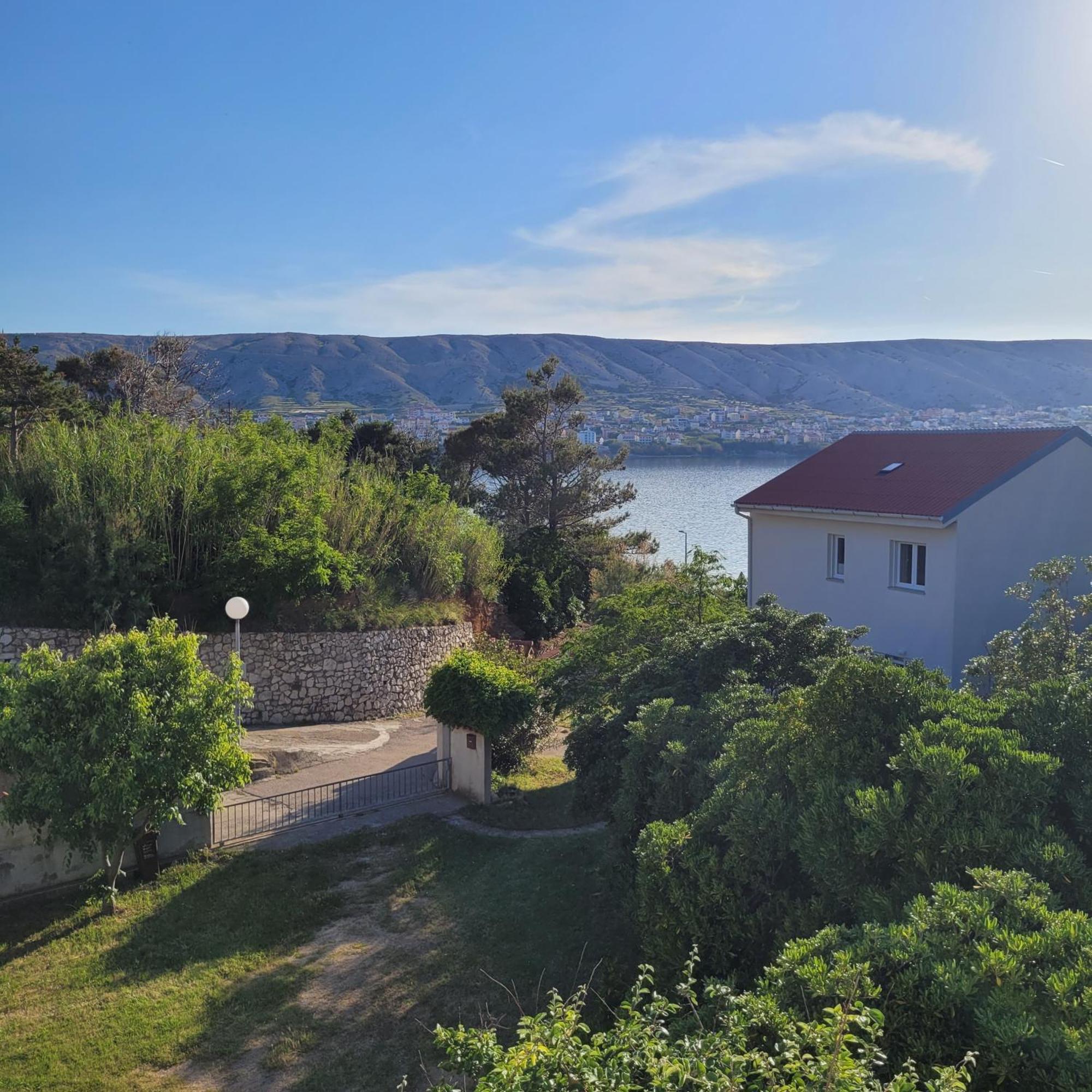 Apartmani Tonci Pag Pag Town Exteriör bild
