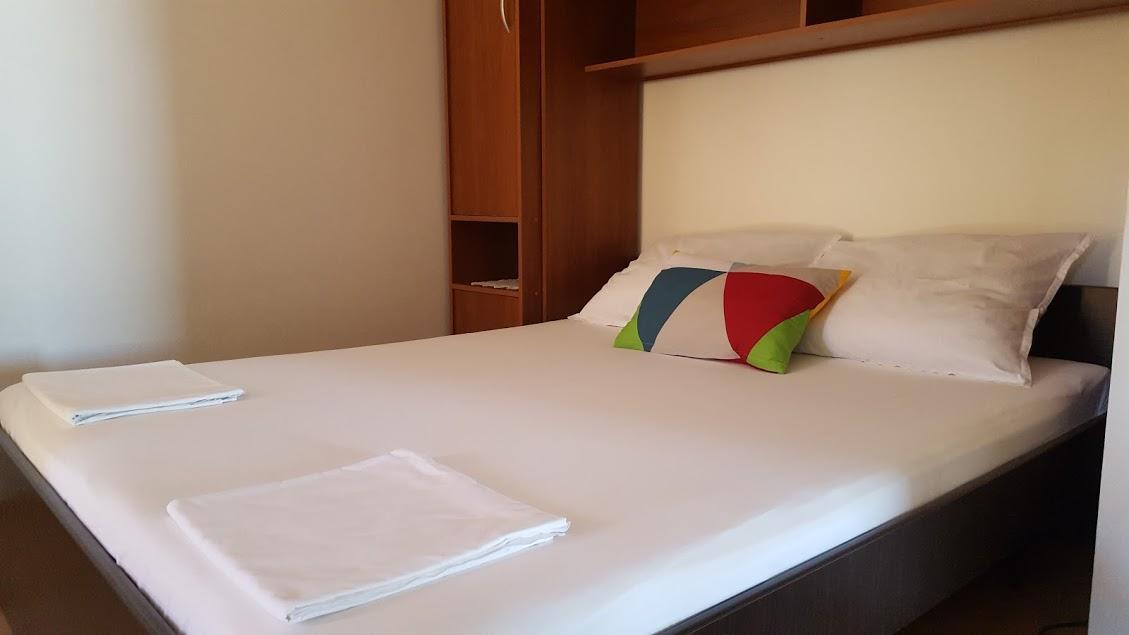 Apartmani Tonci Pag Pag Town Exteriör bild